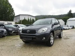 Grau Gebraucht 2007 Toyota RAV4 Sol SUV | 9.900 € (Etwas zu teuer)