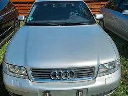 Silber Gebraucht 2000 Audi A4 Limousine | 2.500 €