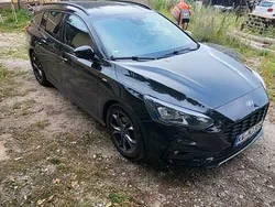 Schwarz Gebraucht 2019 Ford Focus ST-Line Limousine | 13.800 € (Fairer Preis)