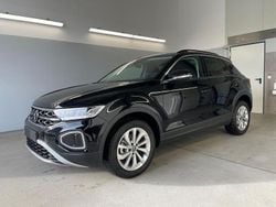 [0e0e] grenadillschwarz metallic Neu 2025 VW T-Roc Life SUV | 30.490 € (Superpreis)