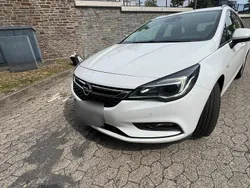 Weiß Gebraucht 2019 Opel Astra Innovation Kombi | 6.250 € (Guter Preis)