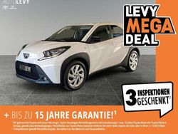 Schneeweiß Gebraucht 2022 Toyota Aygo X-play Kleinwagen | 12.490 € (Fairer Preis)