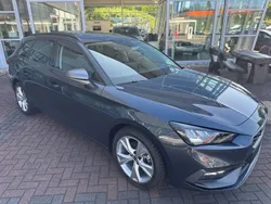 Grau Neu 2025 Seat Leon Limousine | 32.490 € (Fairer Preis)