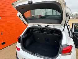 Weiß Gebraucht 2019 Hyundai i30 Limousine | 24.000 € (Etwas zu teuer)