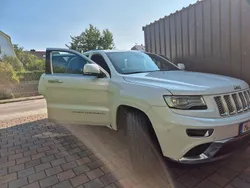 Weiß Gebraucht 2017 Jeep Grand Cherokee Laredo SUV | 28.000 € (Teuer)