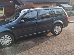 Blau Gebraucht 2004 VW Golf IV Pacific Kombi | 1.200 € (Guter Preis)