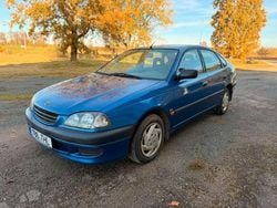 Blau Gebraucht 1998 Toyota Avensis Sol Limousine | 1.300 € (Guter Preis)