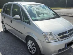 Silber Gebraucht 2004 Opel Meriva Van / Kleinbus | 2.800 € (Fairer Preis)