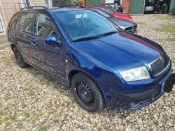 Blau Gebraucht 2006 Skoda Fabia Kombi | 2.500 € (Etwas zu teuer)