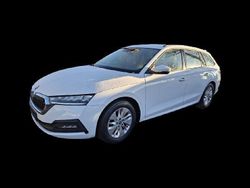 Moonweiß Gebraucht 2021 Skoda Octavia Ambition Kombi | 16.949 € (Fairer Preis)