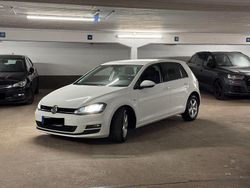 Weiß Gebraucht 2014 VW Golf VII Cup Limousine | 11.990 € (Fairer Preis)