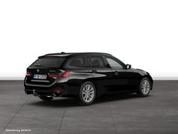 Schwarz Gebraucht 2024 BMW 330e Kombi | 43.210 € (Guter Preis)