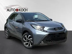 Beige Neu 2024 Toyota Aygo Team Kleinwagen | 16.590 €