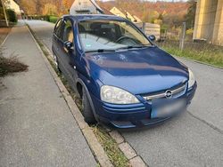 Blau Gebraucht 2005 Opel Corsa Kleinwagen | 650 € (Guter Preis)