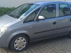 Silber Gebraucht 2005 Opel Meriva Edition Van / Kleinbus | 650 € (Superpreis)