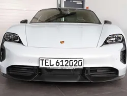 Eisgrau Gebraucht 2023 Porsche Taycan Turbo S Limousine | 104.889 €