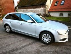 Silber Gebraucht 2012 Audi A4 Attraction Kombi | 5.400 € (Superpreis)