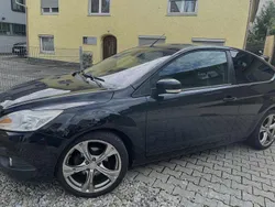 Schwarz Gebraucht 2008 Ford Focus Style Limousine | 2.200 € (Fairer Preis)