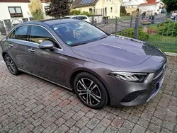 Grau Gebraucht 2023 Mercedes A180 Advanced Limousine | 26.600 € (Fairer Preis)