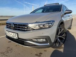 Grau Gebraucht 2023 VW Passat Alltrack Kombi | 26.990 € (Fairer Preis)