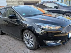 Schwarz Gebraucht 2016 Ford Focus Titanium Kombi | 10.400 € (Etwas zu teuer)