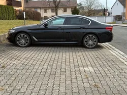 Schwarz Gebraucht 2020 BMW 530e M Sport Limousine | 38.500 € (Teuer)