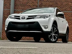 Weiß Gebraucht 2015 Toyota RAV4 Edition SUV | 15.951 € (Fairer Preis)