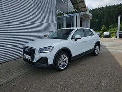 Ibisweiß Gebraucht 2023 Audi Q2 Comfort SUV | 19.980 € (Guter Preis)