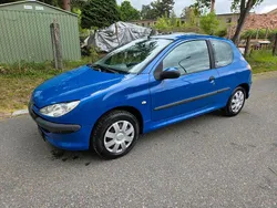 Blau Gebraucht 2006 Peugeot 206 Kleinwagen | 1.550 € (Fairer Preis)