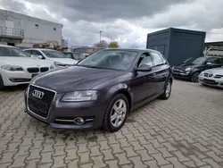 Grau Gebraucht 2013 Audi A3 Sportback Attraction Limousine | 6.590 € (Guter Preis)