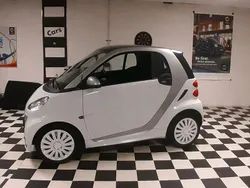Weiß Gebraucht 2012 Smart ForTwo Coupé Passion Kleinwagen | 5.500 € (Fairer Preis)
