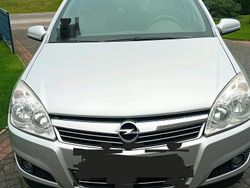 Silber Gebraucht 2007 Opel Astra Kombi | 2.350 € (Etwas zu teuer)