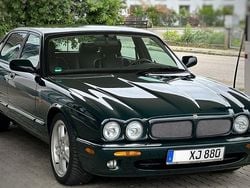 Grün Gebraucht 1998 Jaguar XJR Limousine | 22.990 € (Teuer)
