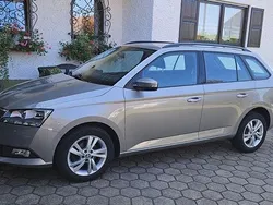 Grau Gebraucht 2019 Skoda Fabia Ambition Kombi | 10.900 € (Fairer Preis)