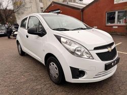 Weiß Gebraucht 2012 Chevrolet Spark Kleinwagen | 2.790 € (Fairer Preis)