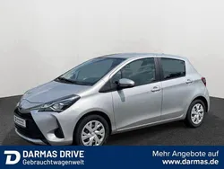 Silber Gebraucht 2019 Toyota Yaris Comfort Limousine | 11.790 € (Fairer Preis)