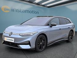 Blau Gebraucht 2025 VW ID.7 Limousine | 52.649 €