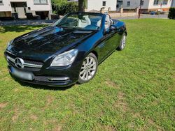 Schwarz Gebraucht 2012 Mercedes SLK200 Cabrio | 15.000 €