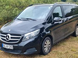 Schwarz Gebraucht 2015 Mercedes V220 Van / Kleinbus | 22.499 € (Fairer Preis)