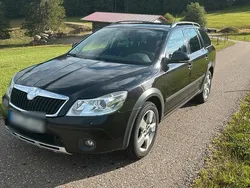 Gebraucht 2011 Skoda Octavia Scout Scout 4x4 Kombi | 4.300 €