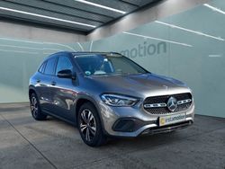 Grau Gebraucht 2021 Mercedes GLA180 Progressive SUV | 30.749 € (Fairer Preis)