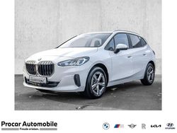 Weiß Gebraucht 2022 BMW 218 Active Tourer Sport Line Van / Kleinbus | 22.990 € (Fairer Preis)