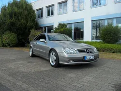 Silber Gebraucht 2003 Mercedes CLK200 Elegance Coupé | 9.950 €