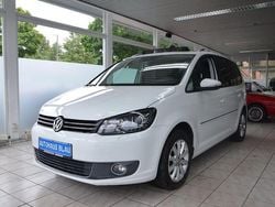 Weiß Gebraucht 2015 VW Touran Highline Van / Kleinbus | 14.990 € (Guter Preis)