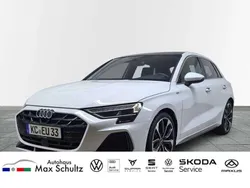 Gletscherweiß metallic Gebraucht 2025 Audi A3 S-Line Limousine | 40.990 €