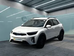 Weiß Gebraucht 2022 Kia Stonic Vision SUV | 16.250 € (Fairer Preis)