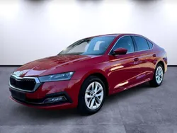 Rot Gebraucht 2023 Skoda Octavia Style Limousine | 24.880 € (Superpreis)