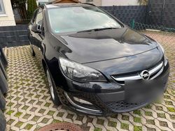 Schwarz Gebraucht 2013 Opel Astra Sport Kombi | 2.450 € (Fairer Preis)