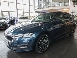 Blau Gebraucht 2022 Skoda Octavia Ambition Kombi | 18.999 € (Fairer Preis)