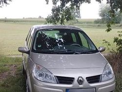 Gold Gebraucht 2006 Renault Scénic II Van / Kleinbus | 3.750 € (Teuer)